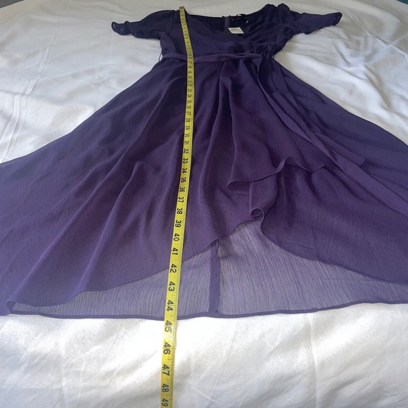 DKNY  Women's Purple Belted Flutter Short Sleeve V-neckFloral Chiffon Midi Sz 4 - Picture 4 of 10